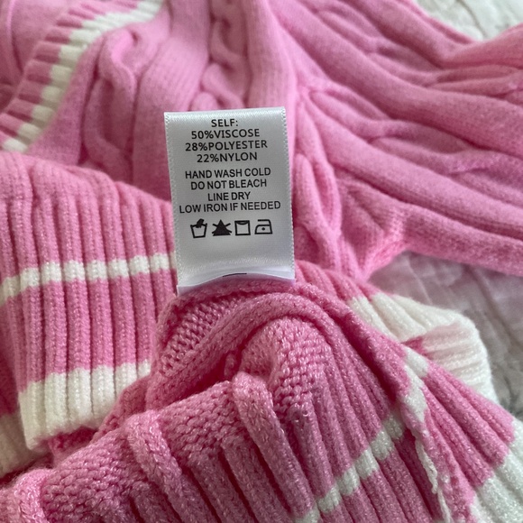 Altar’d State Pink Cropped Cable Knit Preppy Sweater Medium Barbie - Picture 5 of 7